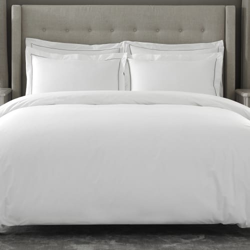 Studio 4301 Pillow Sham, T300 Blend, Queen, 21x31+2, White Sateen Weave